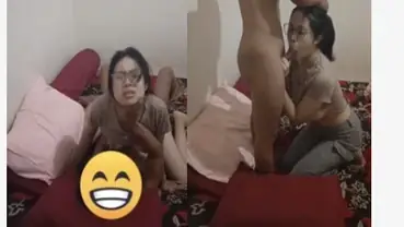 Punya Temen Cewek Yang Sangea Bebas Makai