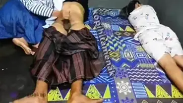 Tante Istri Cantik Pasrah Goyang Kasur Rumah