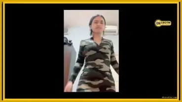 Tyas Ayu Baju Loreng Bergoyang Berujung Colmek